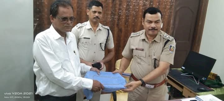 ଦୁଇ ଛିନତାଇ ଚୋରଙ୍କୁ କାବୁ କଲା ନୟାଗଡ଼ ପୋଲିସ୍ ! ଛୁଟିଲା ପ୍ରଶଂସା ର ସୁଅ !