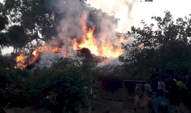 ଘରେ ନିଆଁ ଲାଗି ଲକ୍ଷାଧିକ ଟଙ୍କାର ସମ୍ପତି ନଷ୍ଟ ହେବା ସହିତ ତିନୋଟି ଘର ଭସ୍ମ